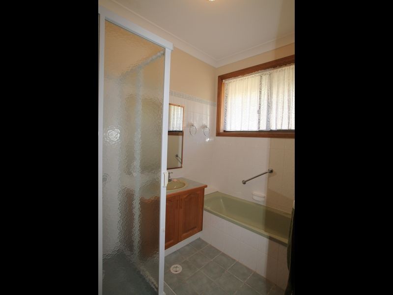 16 Meadowlake Avenue, Berrara NSW 2540