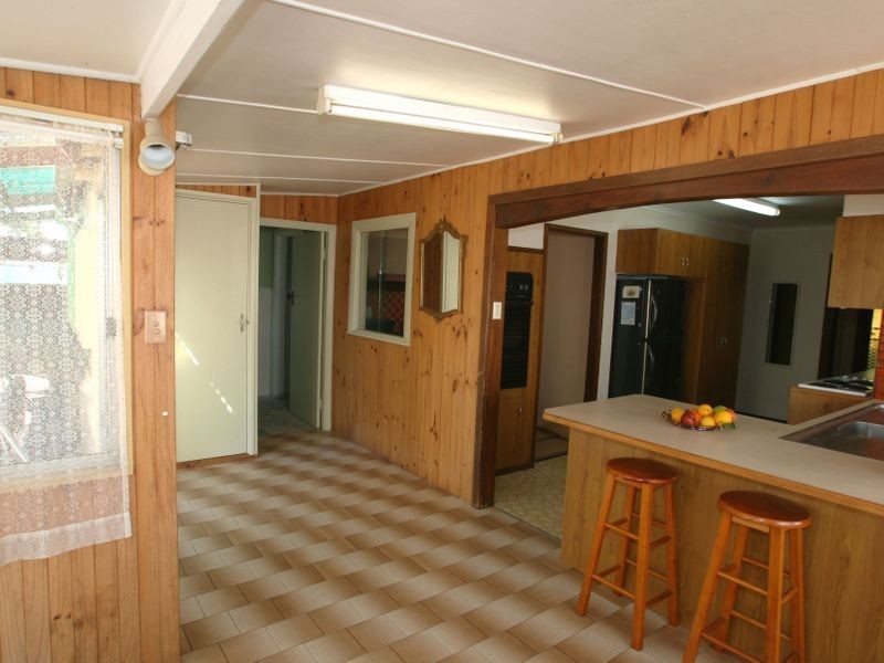 77 Albert Street, Nowra NSW 2541
