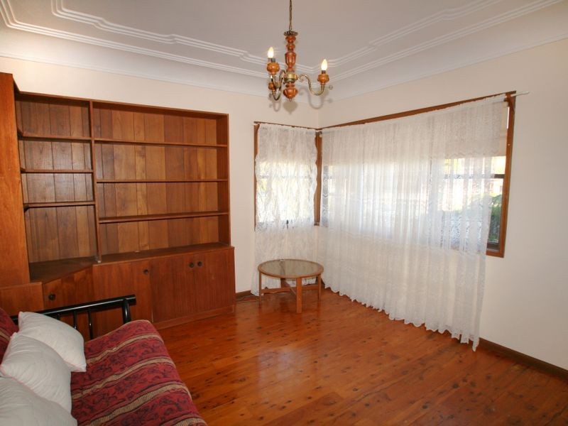 77 Albert Street, Nowra NSW 2541