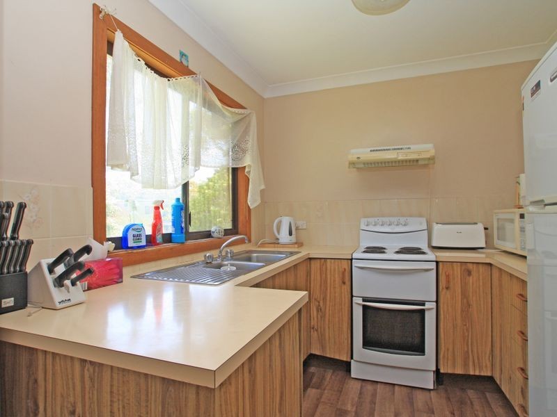 33 Sunset Avenue, Swanhaven NSW 2540