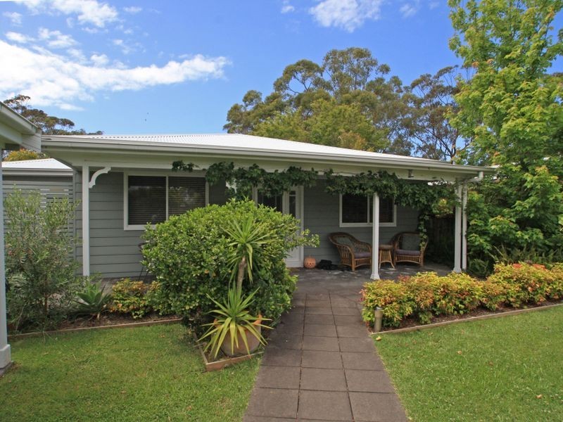 4 Ethel Avenue, Sussex Inlet NSW 2540
