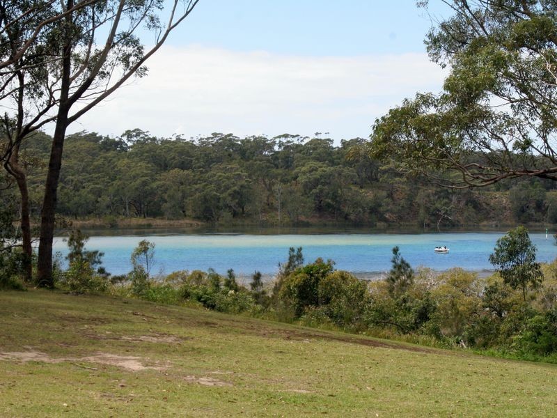 4 Ethel Avenue, Sussex Inlet NSW 2540