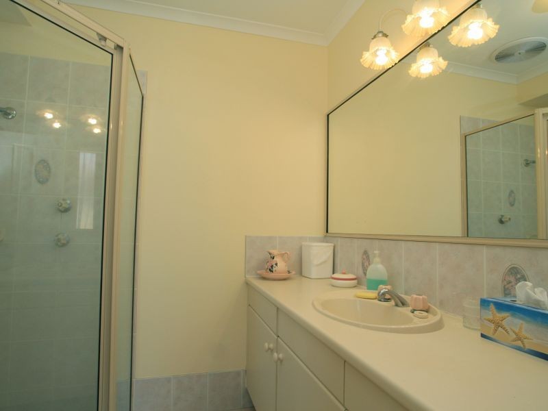 18 Plover Close, Sussex Inlet NSW 2540