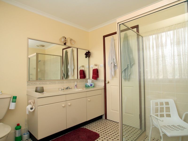 18 Plover Close, Sussex Inlet NSW 2540