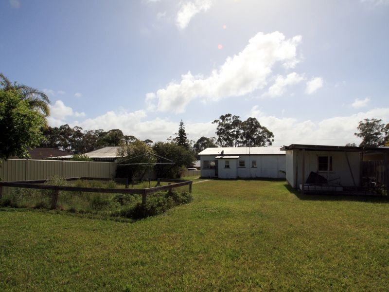 55 River Road, Sussex Inlet NSW 2540