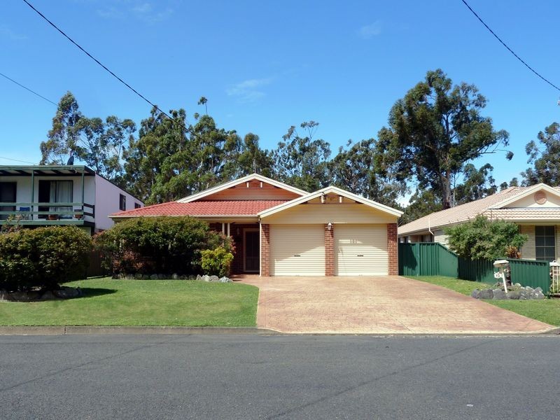 42 Suncrest Avenue, Sussex Inlet NSW 2540