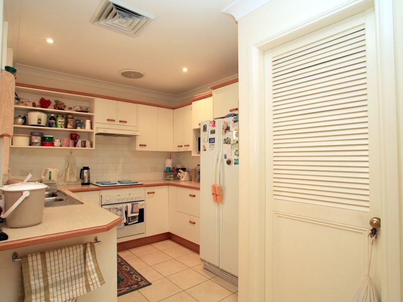 42 Suncrest Avenue, Sussex Inlet NSW 2540