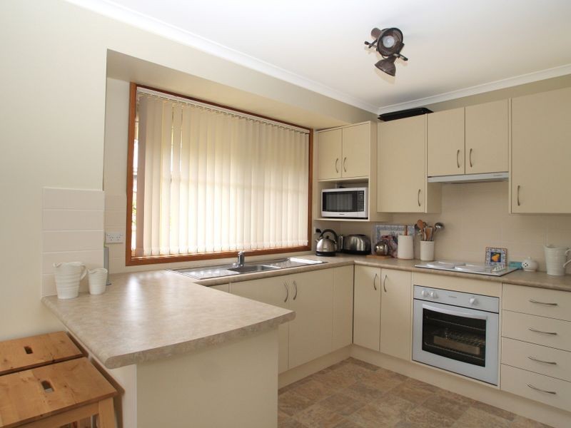 13 Ellmoos Avenue, Sussex Inlet NSW 2540