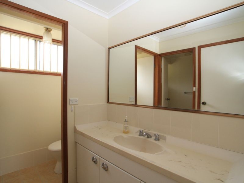 13 Ellmoos Avenue, Sussex Inlet NSW 2540