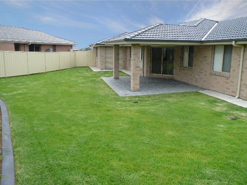25 Golden Ash Close, Worrigee NSW 2540