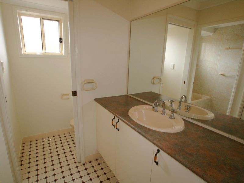 2 Garden Grove, Worrigee NSW 2540