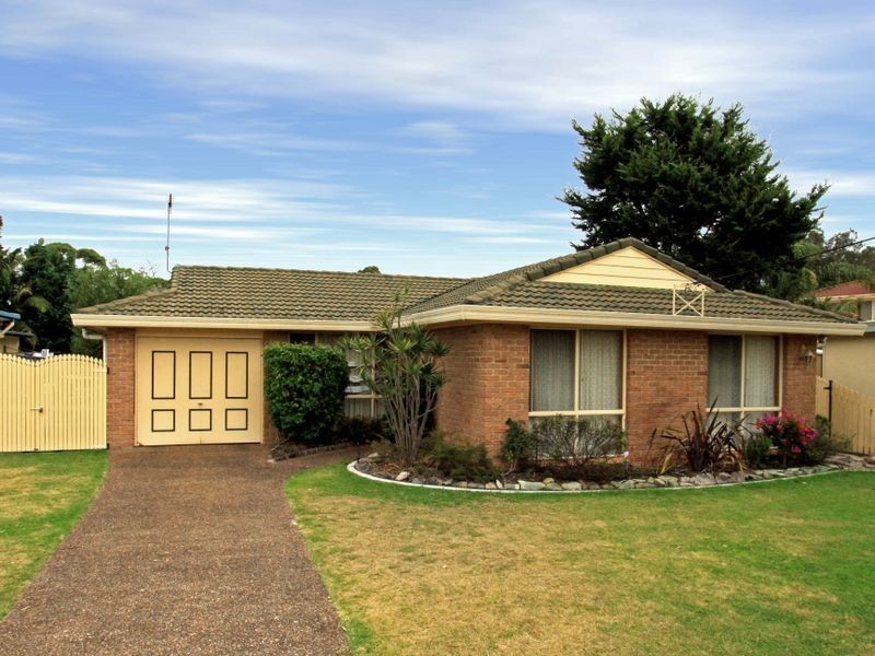 4 Paradise Crescent, Sussex Inlet NSW 2540