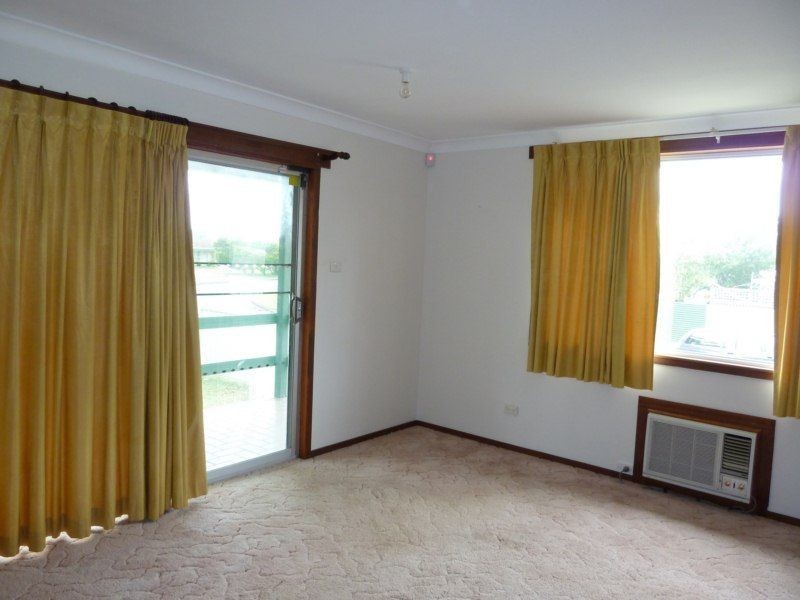 57 Sussex Inlet Road, Sussex Inlet NSW 2540