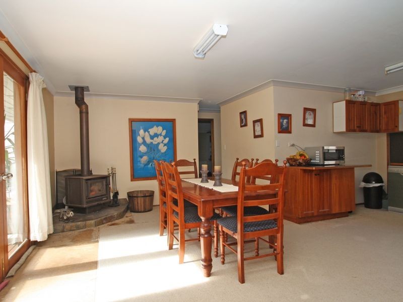 8 Old Berrara Road, Sussex Inlet NSW 2540