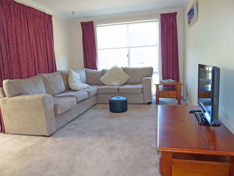 36 Thora Street, Sussex Inlet NSW 2540