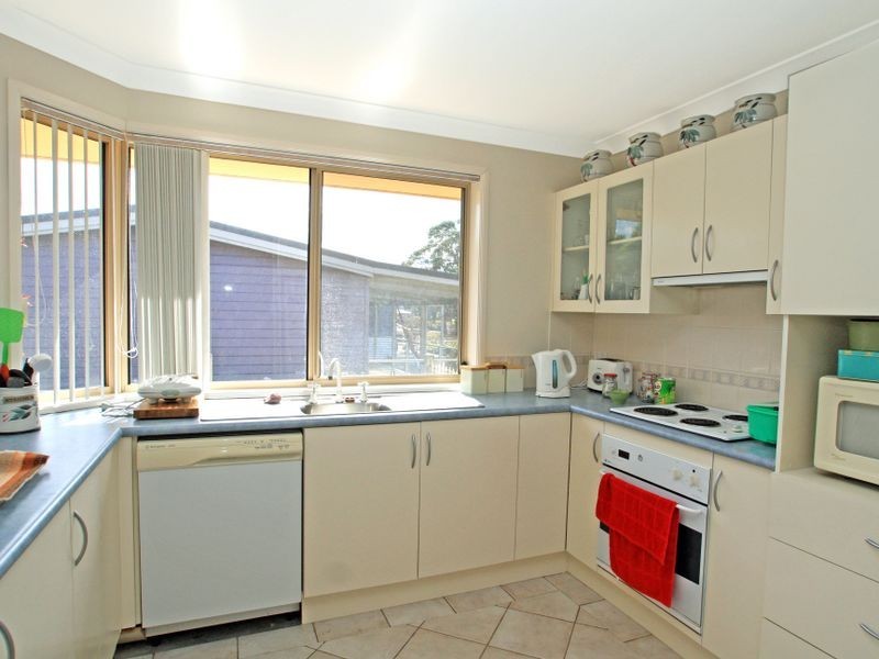 16 Cater Crescent, Sussex Inlet NSW 2540