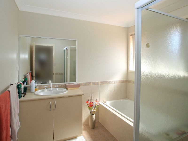 16 Cater Crescent, Sussex Inlet NSW 2540