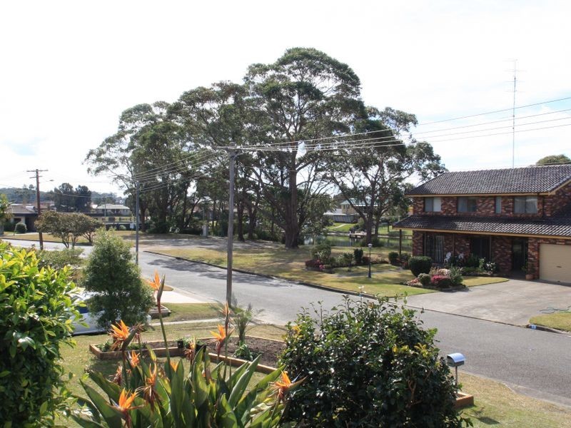 16 Cater Crescent, Sussex Inlet NSW 2540