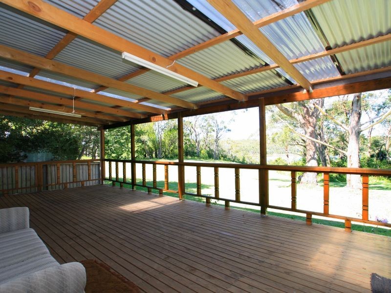 6 Ethel Avenue, Sussex Inlet NSW 2540