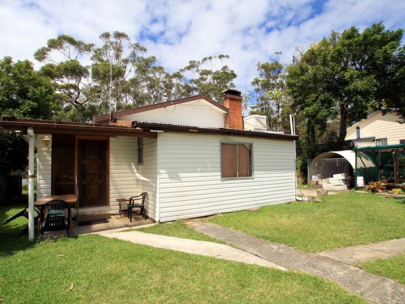 6 Ethel Avenue, Sussex Inlet NSW 2540