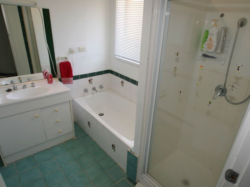 26 Salisbury Drive, Nowra NSW 2541