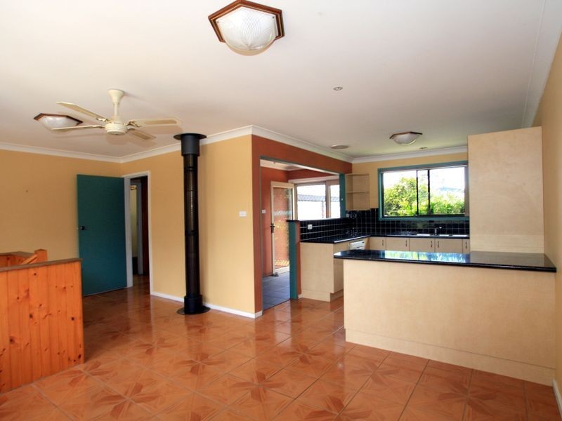 5 Ridge Avenue, Sussex Inlet NSW 2540