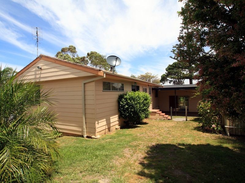 5 Ridge Avenue, Sussex Inlet NSW 2540