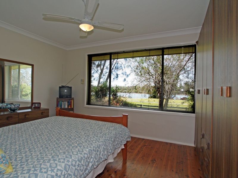 182 River Road, Sussex Inlet NSW 2540