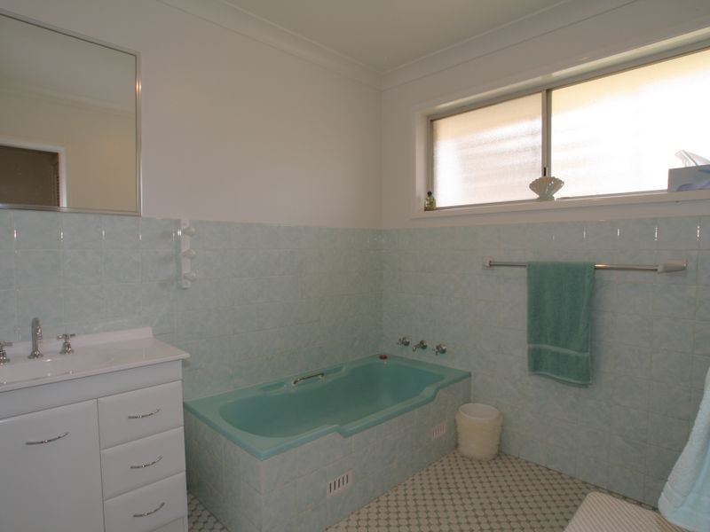 182 River Road, Sussex Inlet NSW 2540