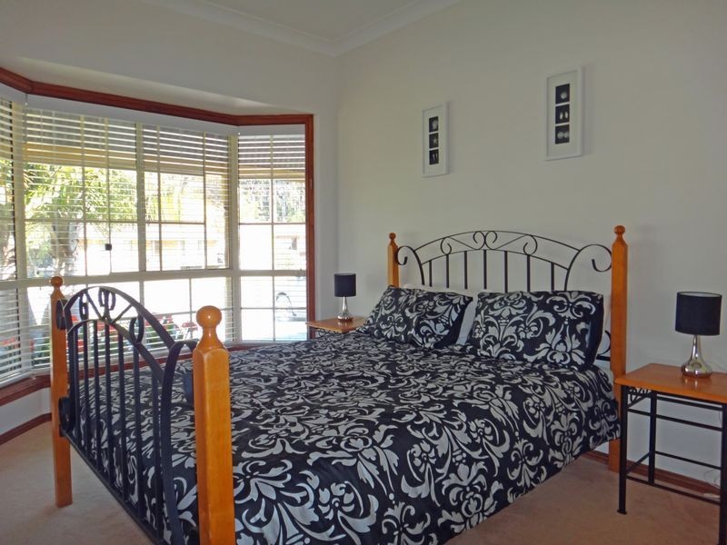 39 Cater Crescent, Sussex Inlet NSW 2540