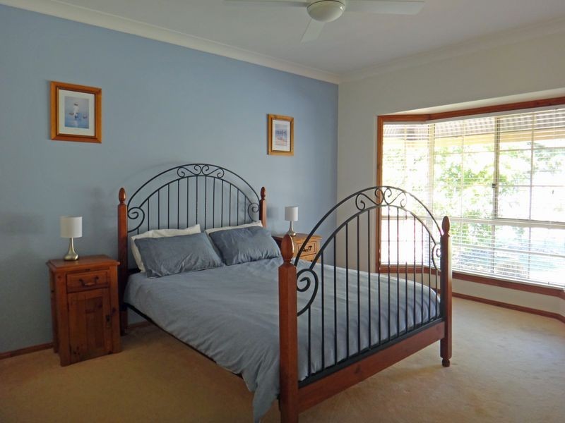 39 Cater Crescent, Sussex Inlet NSW 2540