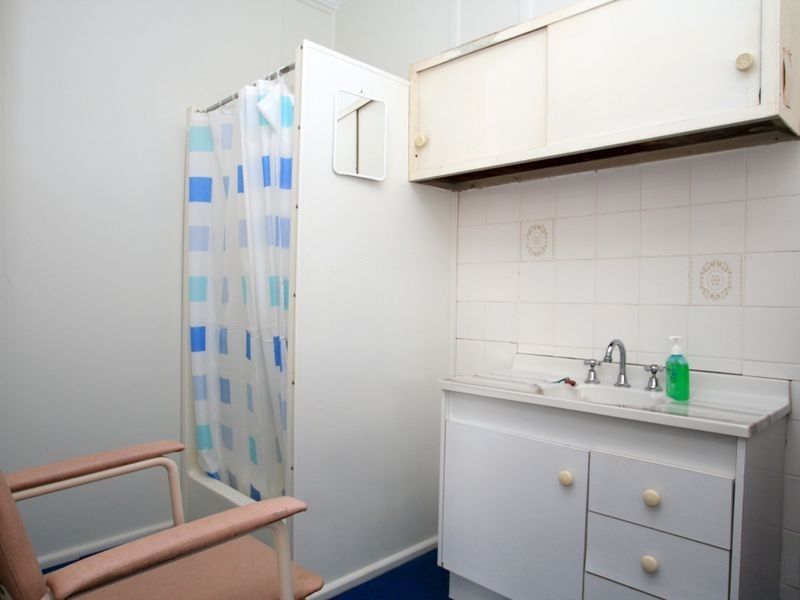 27 Ray Street, Sussex Inlet NSW 2540