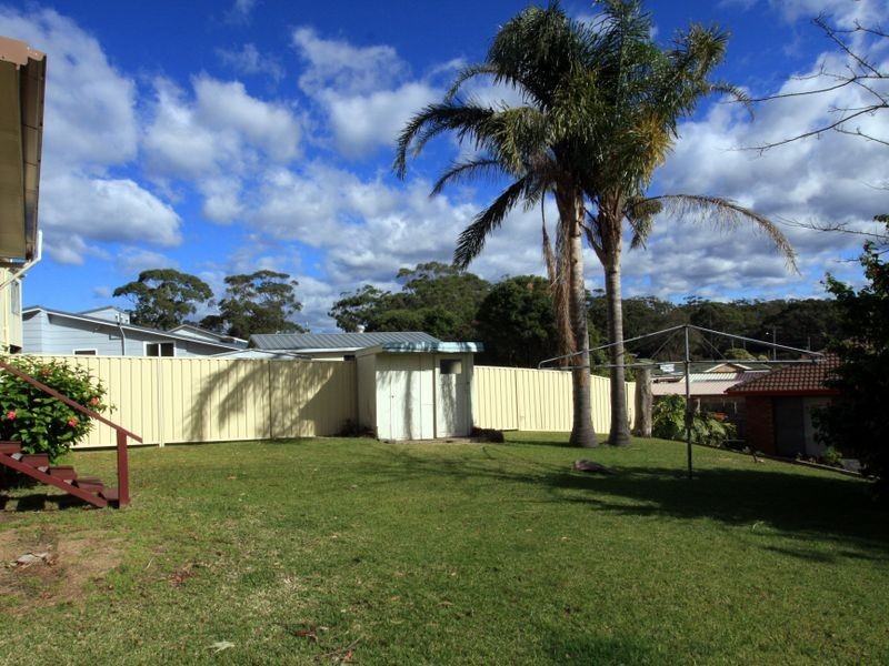 27 Ray Street, Sussex Inlet NSW 2540