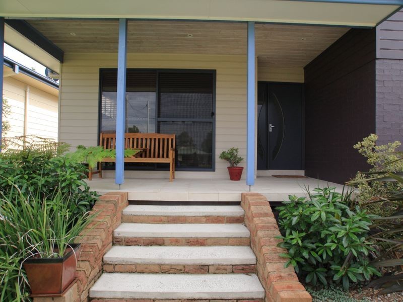 19 Surfway Avenue, Berrara NSW 2540