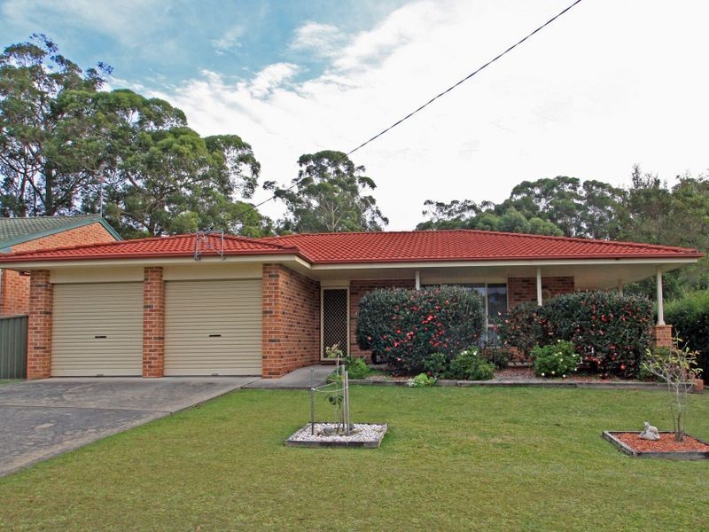 7 Lakeshore Parade, Sussex Inlet NSW 2540