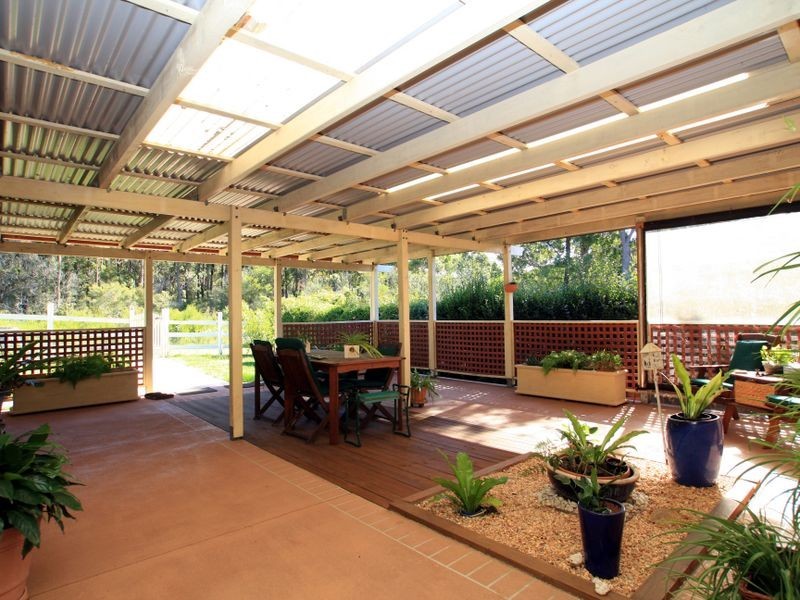 7 Lakeshore Parade, Sussex Inlet NSW 2540