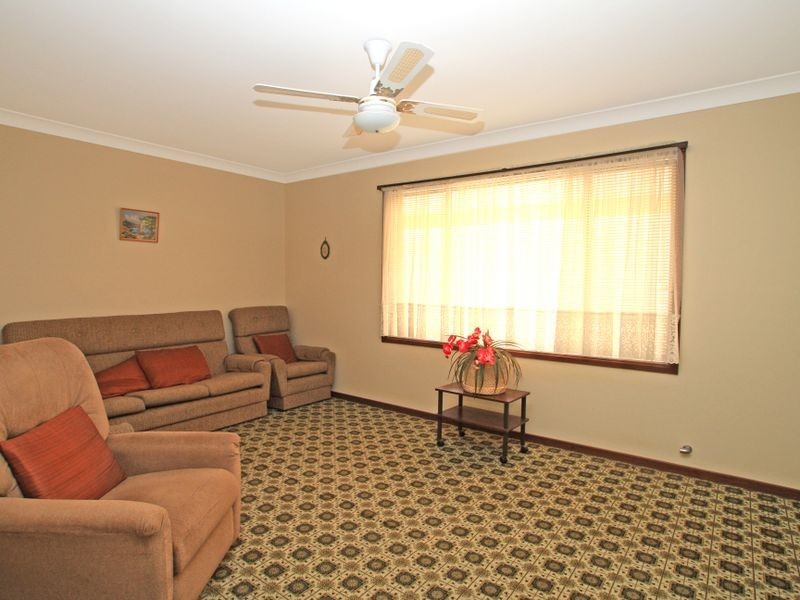 30 Glanville Road, Sussex Inlet NSW 2540