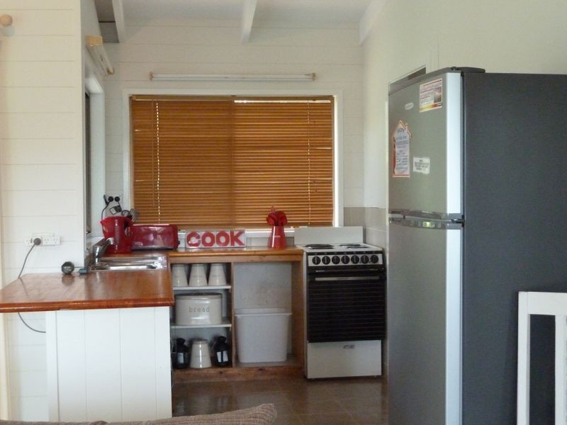 12 Lakeland Avenue, Berrara NSW 2540