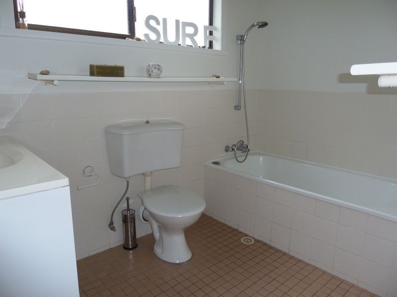 12 Lakeland Avenue, Berrara NSW 2540