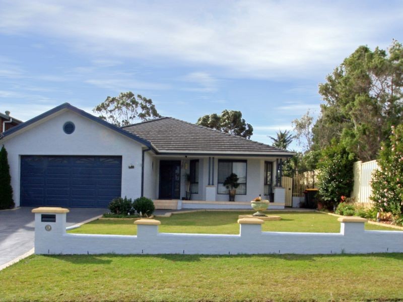 14 Inlet Avenue, Sussex Inlet NSW 2540