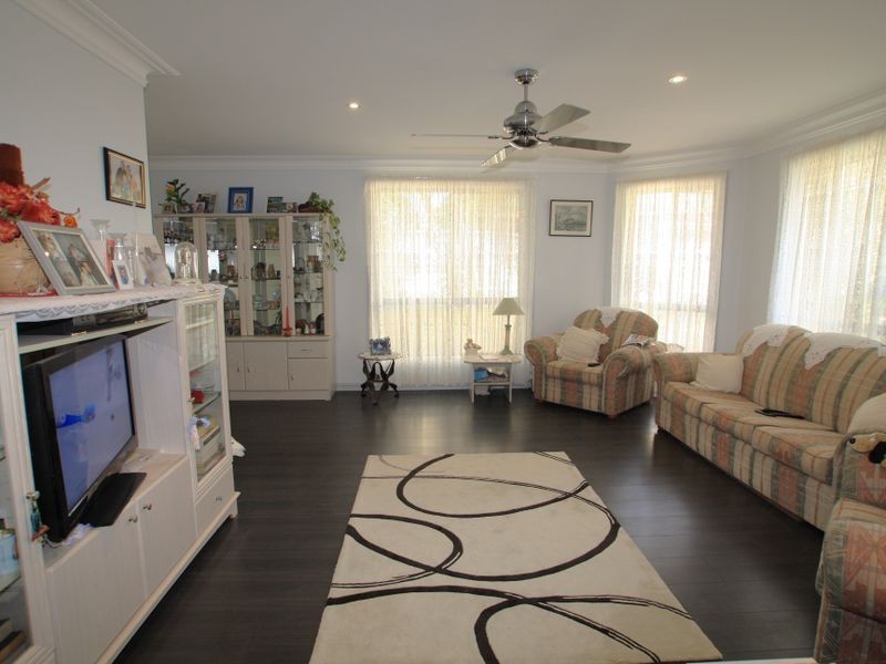 14 Inlet Avenue, Sussex Inlet NSW 2540