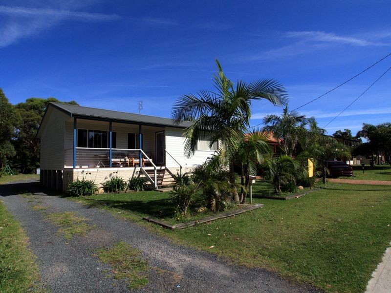 209 River Road, Sussex Inlet NSW 2540