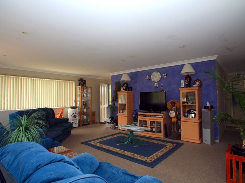 209 River Road, Sussex Inlet NSW 2540