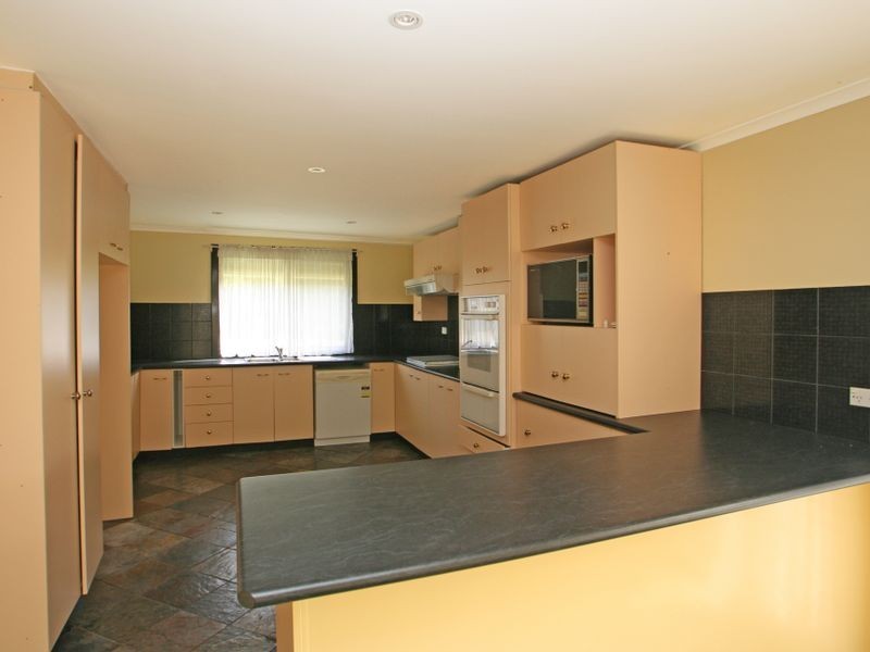 435B Sussex Inlet Road, Sussex Inlet NSW 2540
