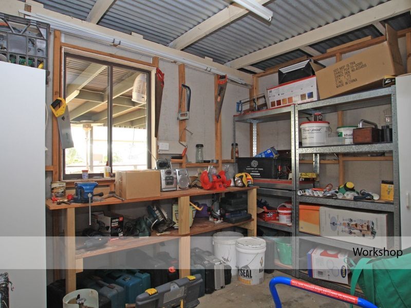 71 Sussex Inlet Road, Sussex Inlet NSW 2540