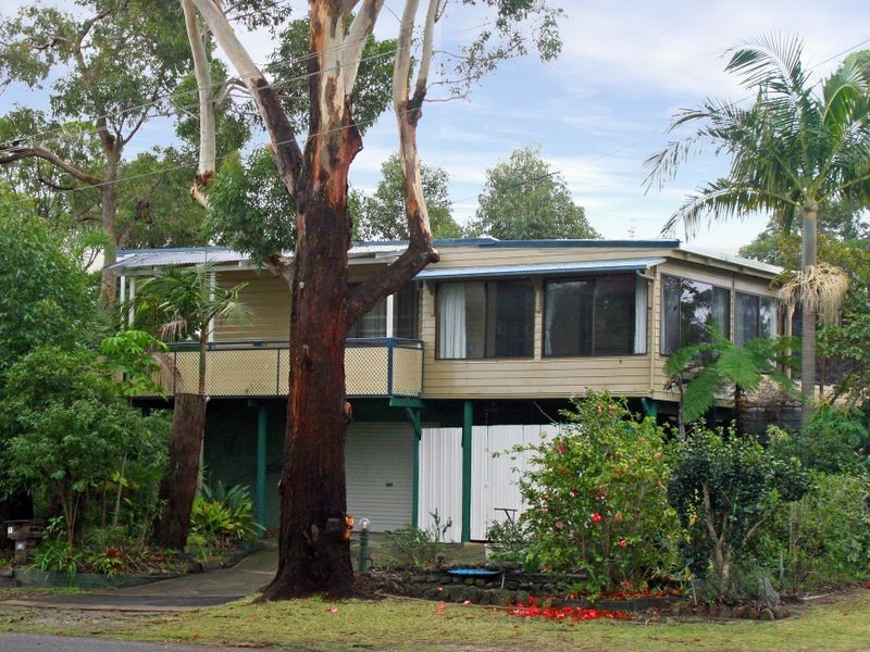 27 Edgewater Avenue, Sussex Inlet NSW 2540