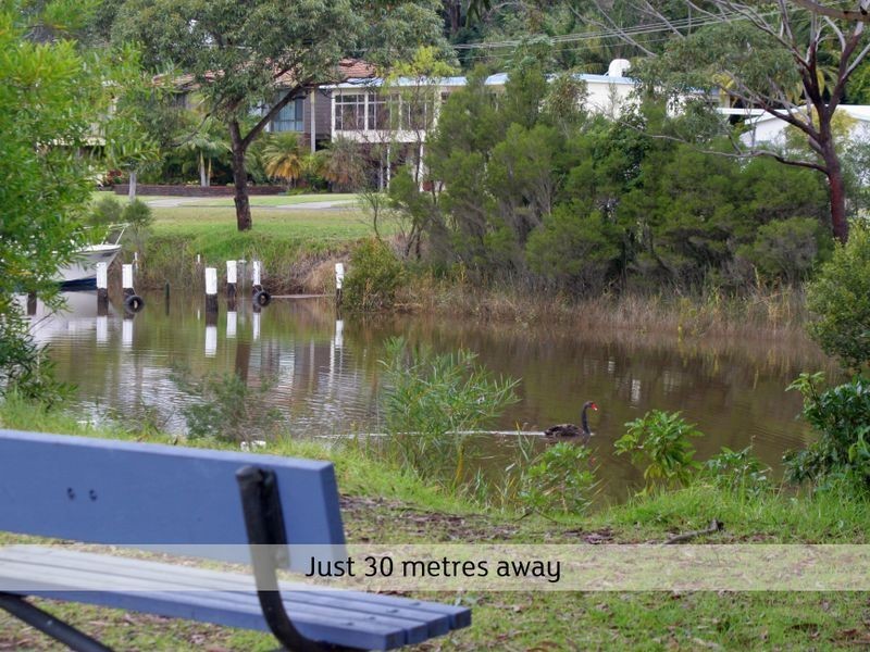 27 Edgewater Avenue, Sussex Inlet NSW 2540