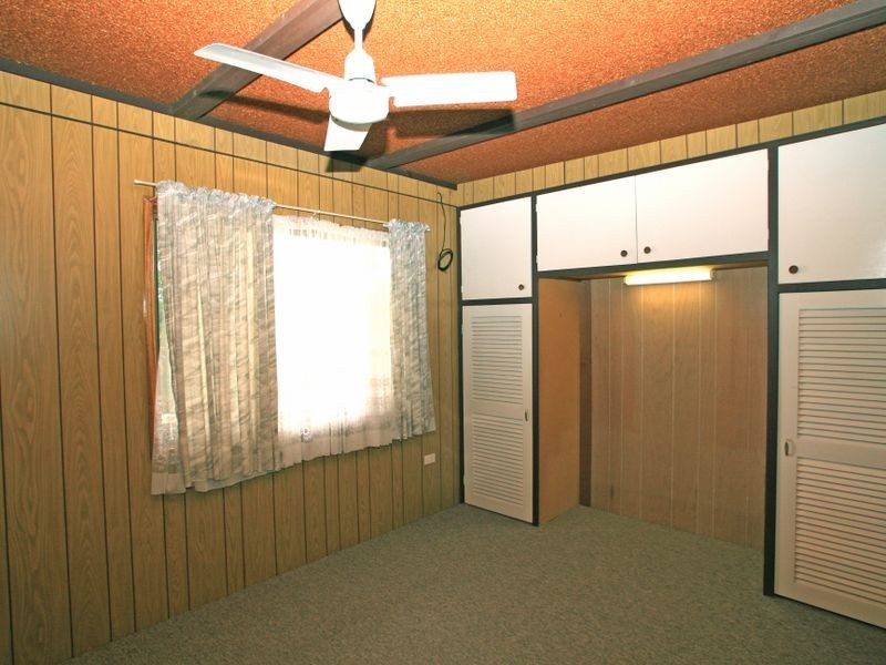 27 Edgewater Avenue, Sussex Inlet NSW 2540