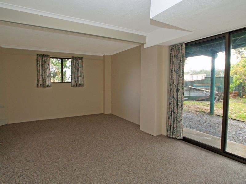 27 Edgewater Avenue, Sussex Inlet NSW 2540