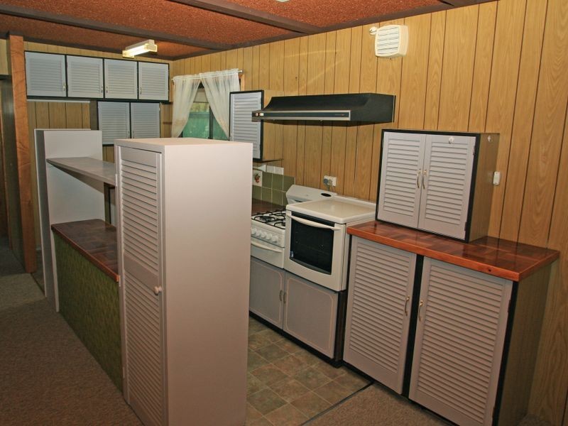 27 Edgewater Avenue, Sussex Inlet NSW 2540